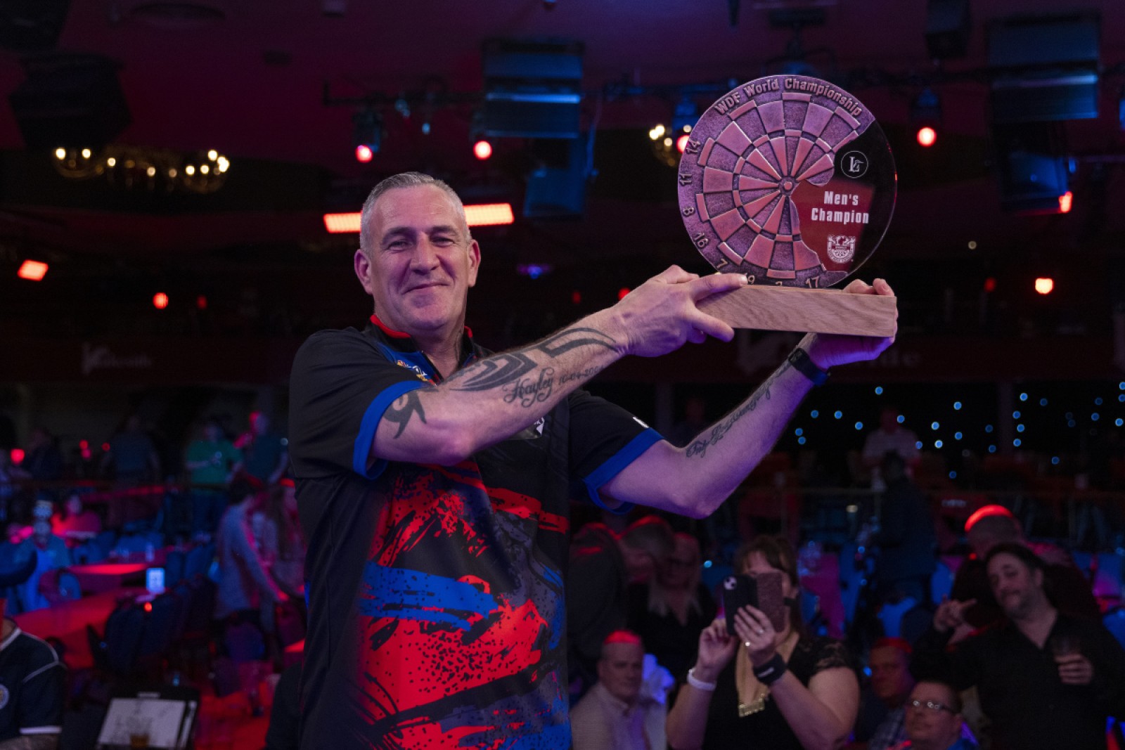 Neil Duff edges Thibault Tricole in dramatic final to clinch 2022 WDF