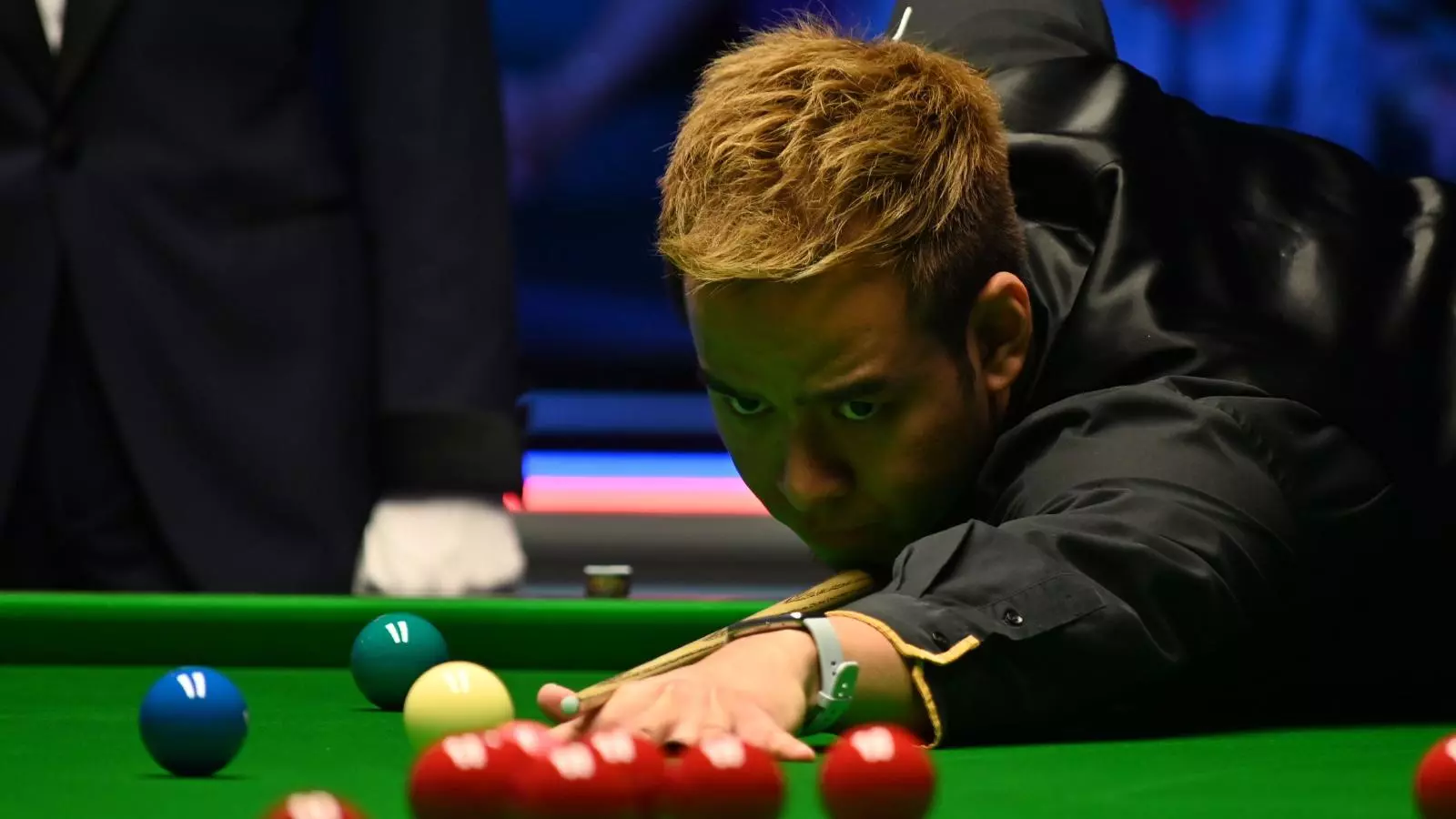Noppon Saengkham continues stunning World Grand Prix run with shock win over Ronnie OSullivan