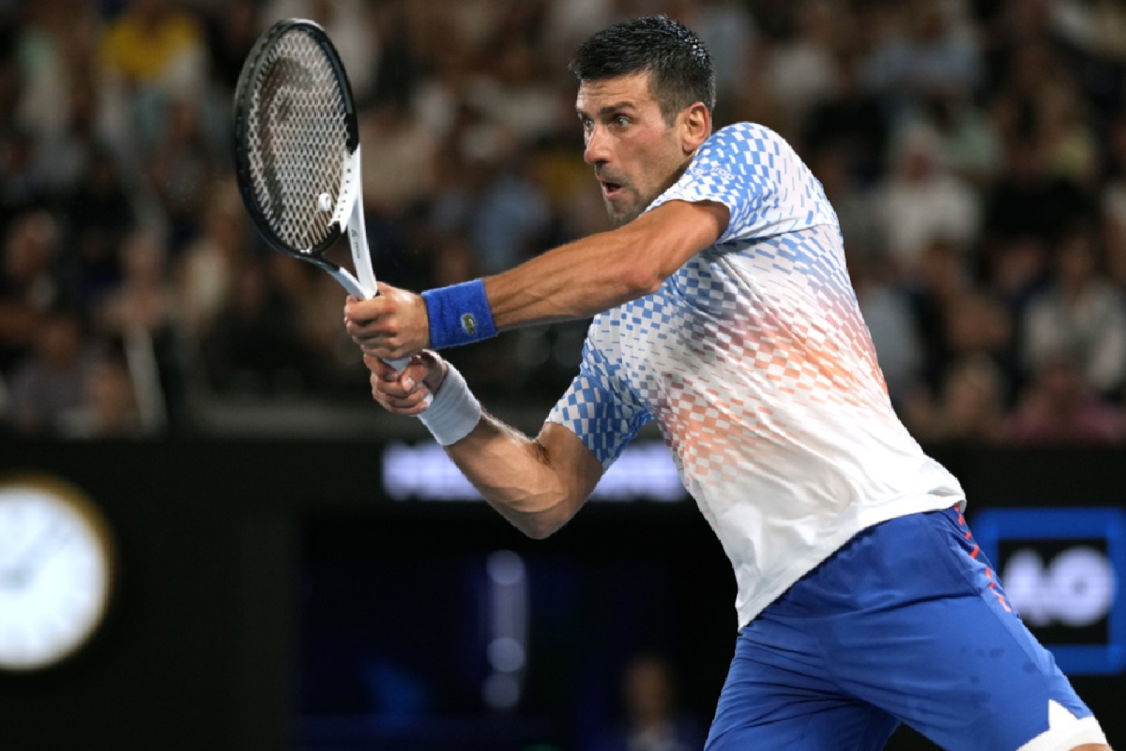 Novak Djokovic besiegt Hubert Hurkacz im Viertelfinale von Dubai