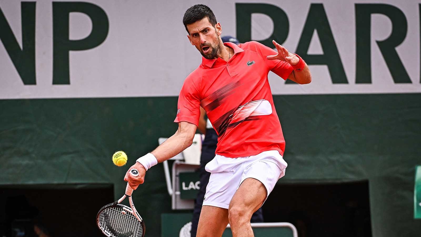 French Open : Novak Djokovic in control while Carlos Alcaraz and ...