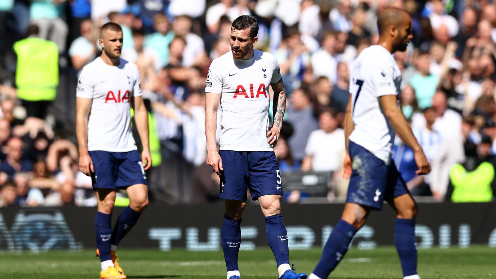 Il Tottenham deve imparare a evitare la sconfitta in partite impossibili, ammette Antonio Conte dopo aver scioccato il Brighton