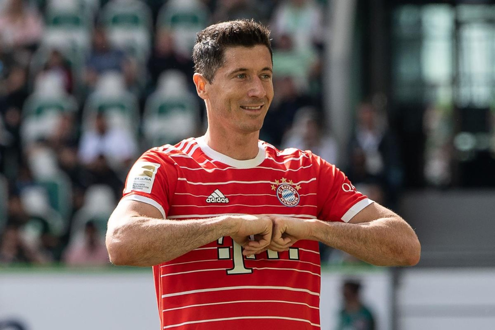 Robert Lewandowski sagt, ein Wechsel sei die „beste Lösung“, als er den Abgang der Bayern ankündigte