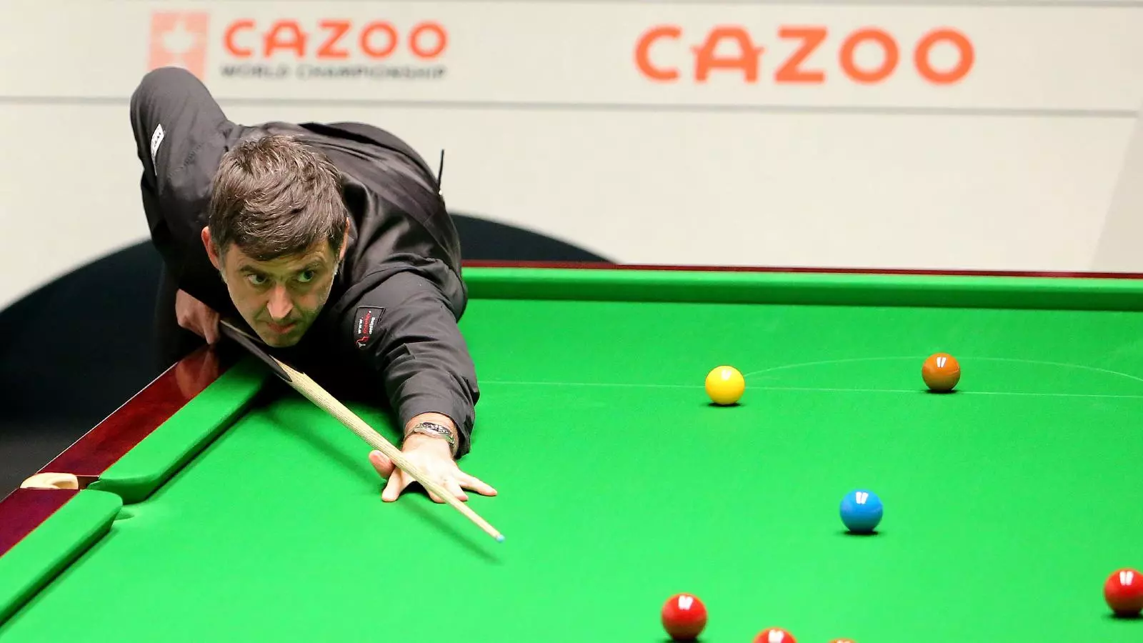 Ronnie OSullivan digs deep to reach next round of the World Snooker Championship