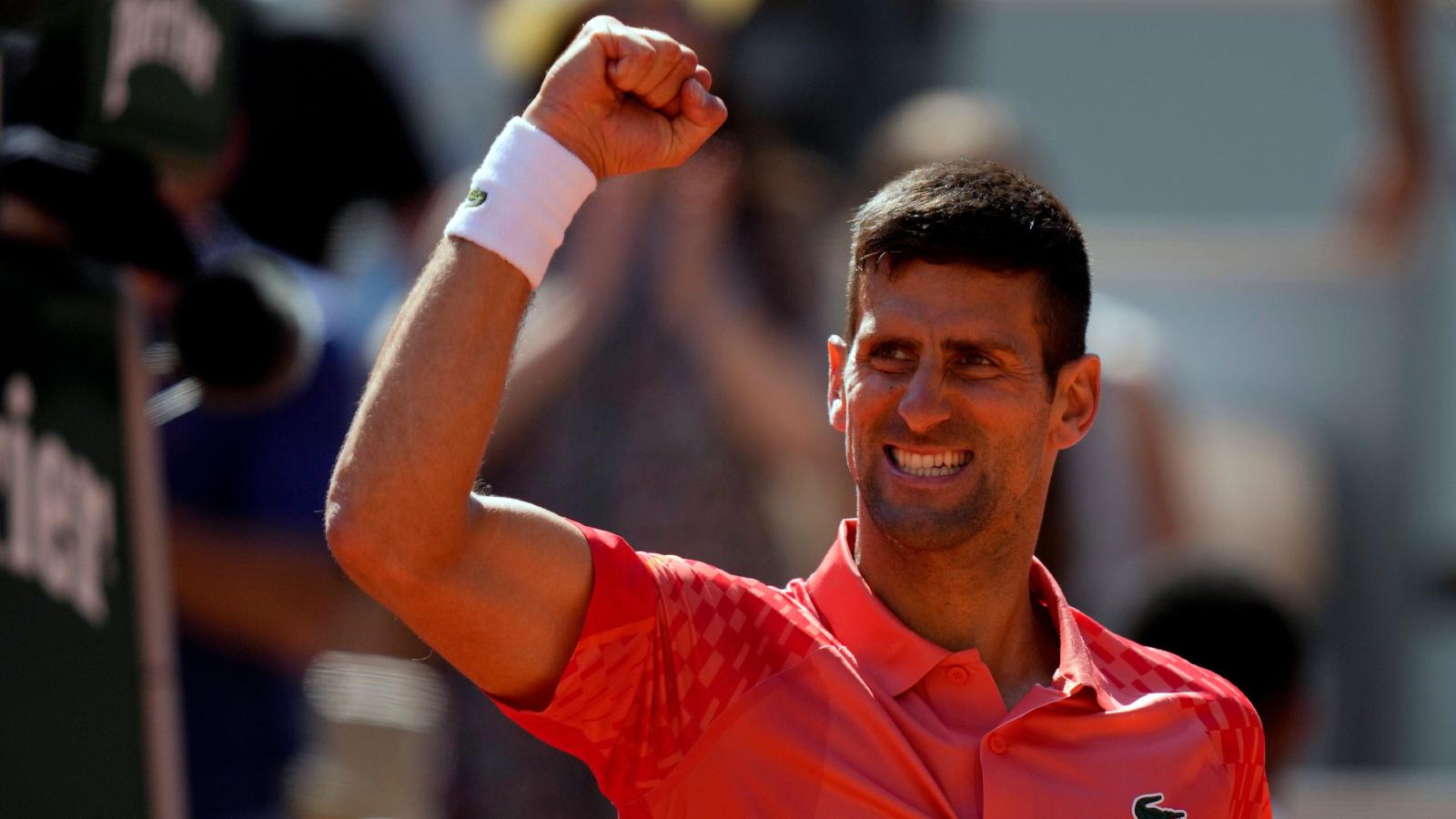 French Open: Novak Djokovic and Carlos Alcaraz cruise into quarters
