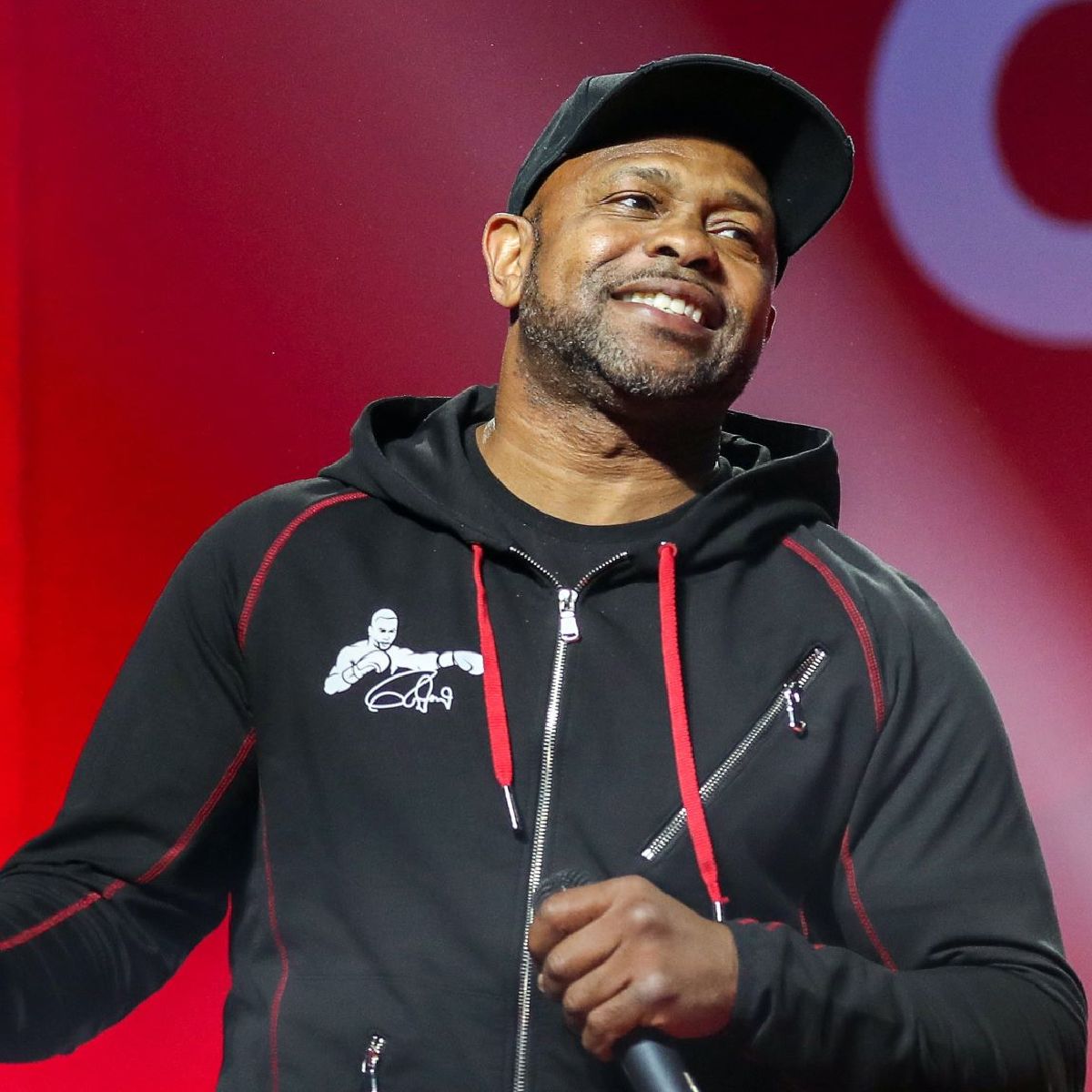 Roy Jones Jr. reveals the reason why he became a Russian citizen