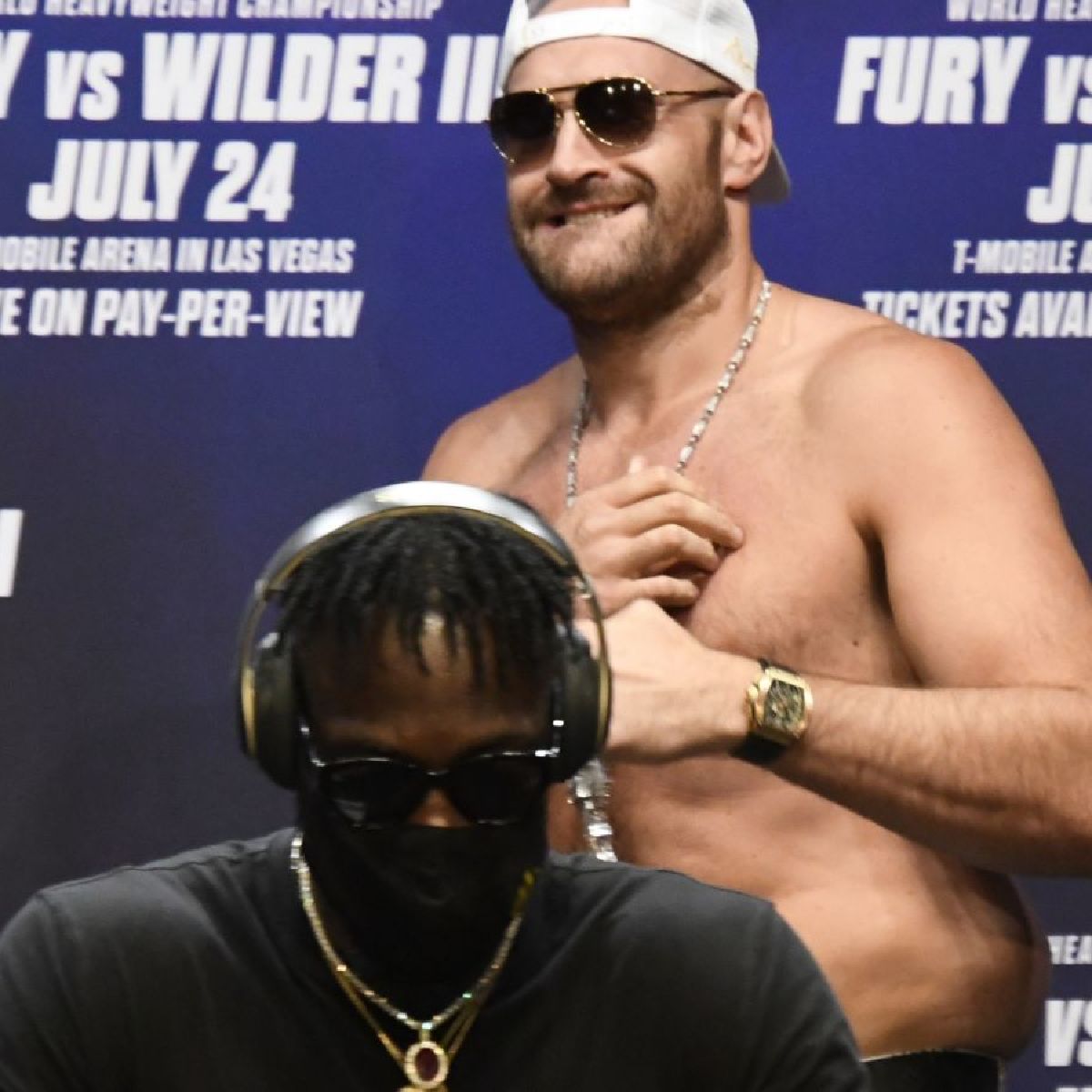 Deontay Wilder Taunts Tyson Fury In Gym Over Weight Planetsport