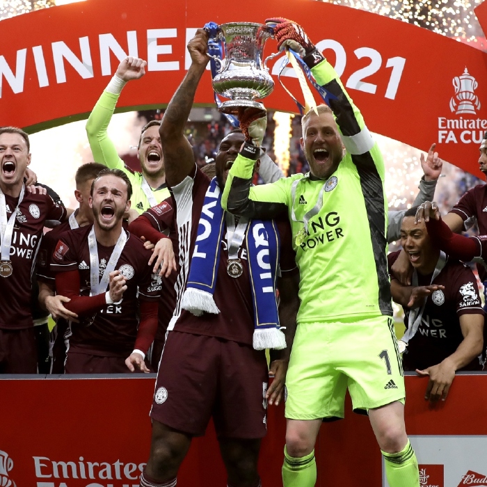 Leicester City hold the FA Cup aloft in 2021